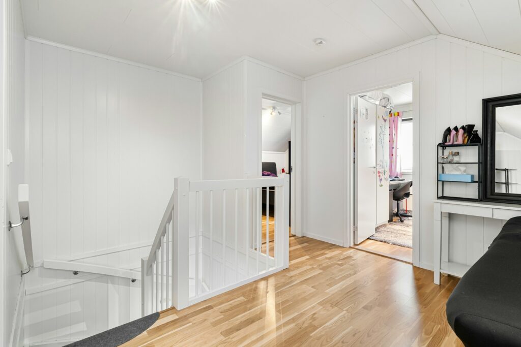 Inredning av hall på övervåning