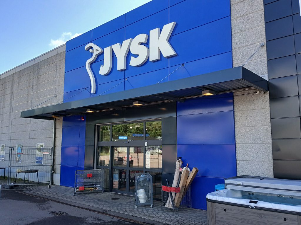 JYSK - ett plånboksvänligt alternativ bland möbelbutiker i Karlstad