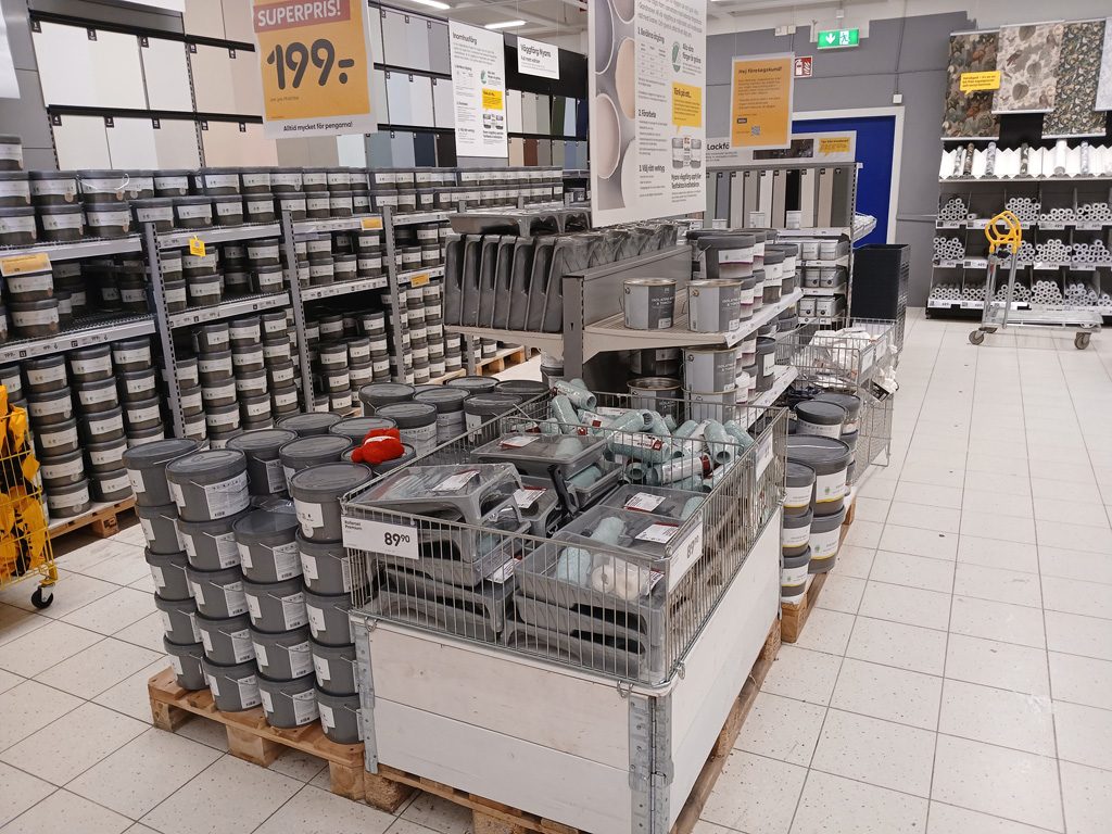 Målarfärg hos Rusta